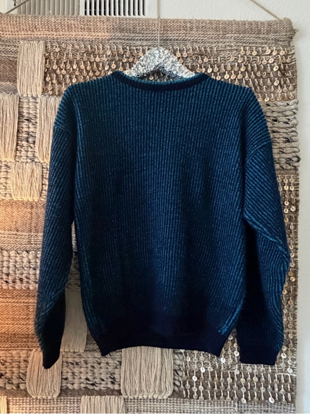 🩵 💙 vintage men’s Le Tigre blue teal ribbed crew neck sweater sz M USA made!